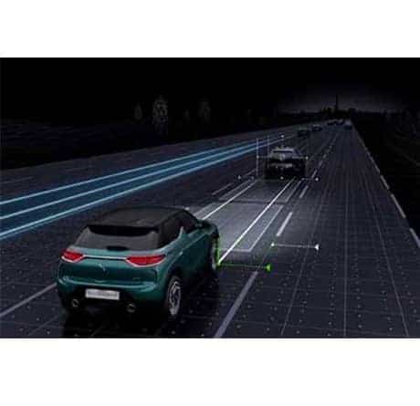 SUV technologique premium DS 3 CROSSBACK, découvrez les technologies d'aide à la conduite à Valence - Romans